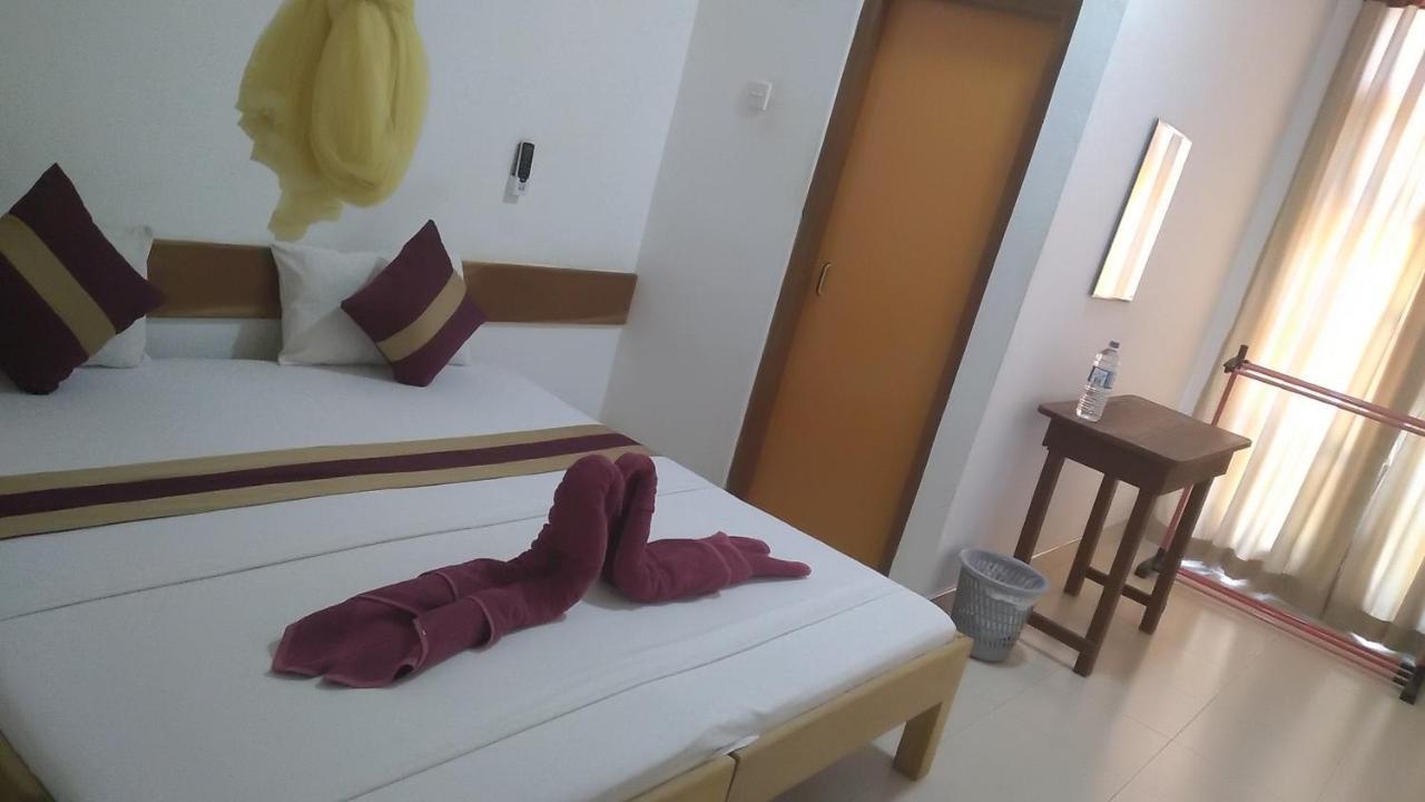 Treasure House Tourist Rest Hotel Anuradhapura Exterior foto